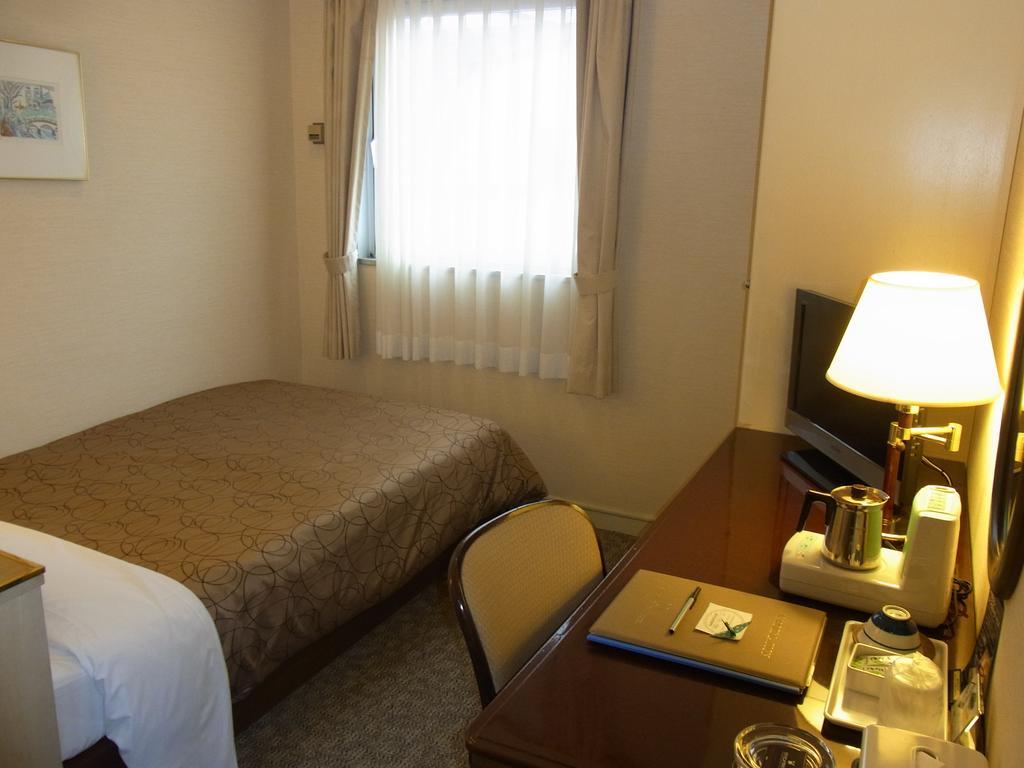 Asakusa Central Hotel Tokyo Exterior photo